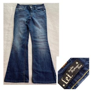 Lei sophi hiphugger flare size 5 dark wash jeans